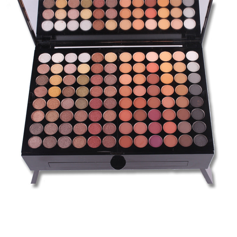 Blush Makeup Box – Compact & Pigmented