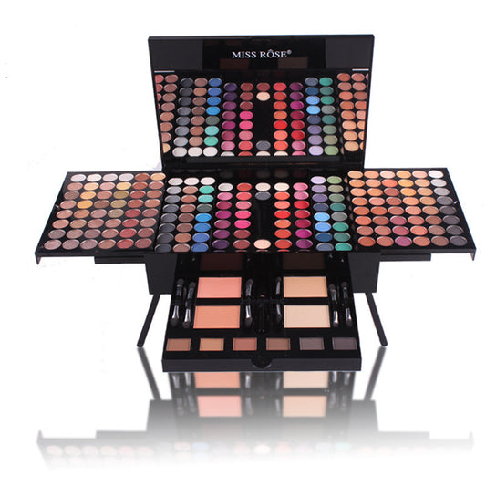 Blush Makeup Box – Compact & Pigmented